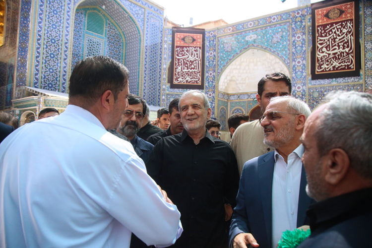 گزارشی از سفر غیررسمی رئیس‌جمهور پزشکیان به شهر مقدس قم