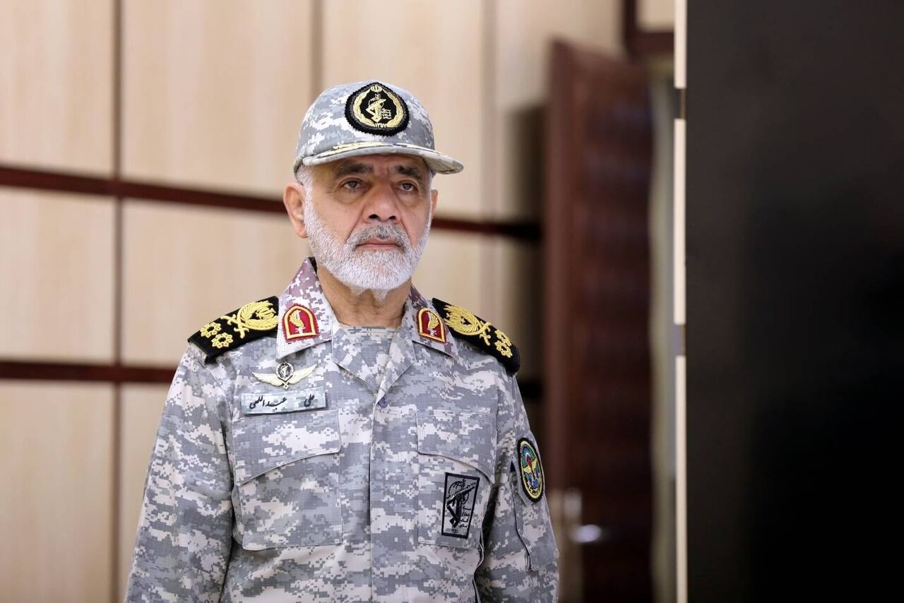 سرلشکر عبداللهی: ایران و رزمندگان مقاومت به هر تهدیدی پاسخ ویرانگر می‌دهند