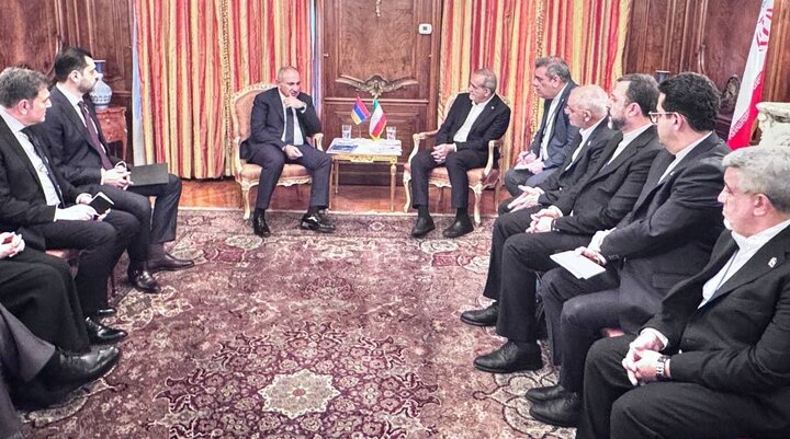 به نقل از رئیس‌جمهوری: سیاست قطعی ایران گسترش همکاری با کشورهای همسایه است