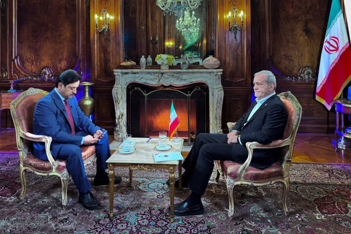 رئیس‌جمهوری پزشکیان: آمریکا باید پاسخ بدهد آماده گفت‌وگوست یا می‌خواهد بازی را بهم بزند؟