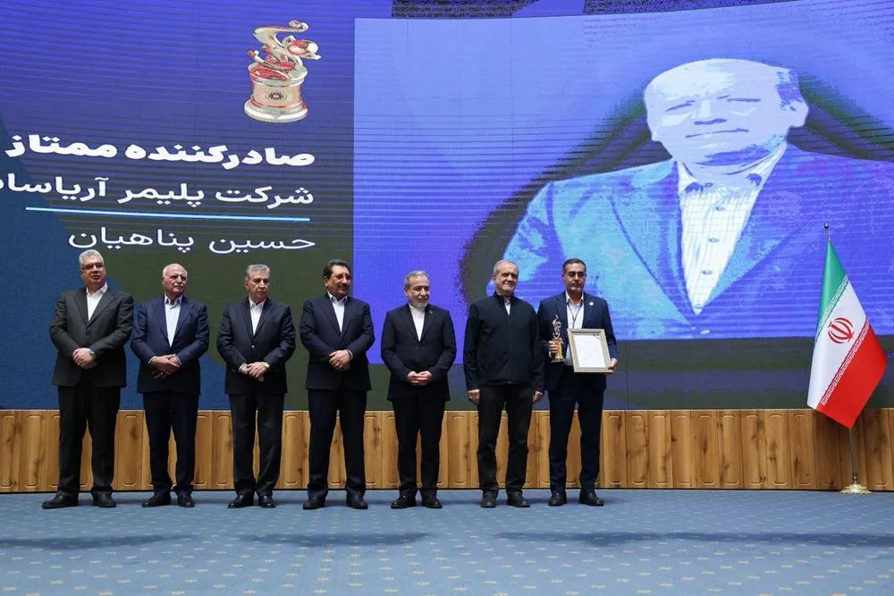 برای نخستین‌بار عنوان صادرکننده ممتاز کشور را آریاساسول کسب کرد؛افتخاری تاریخی برای صنعت پتروشیمی ایران